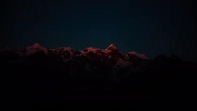 4K雪山山峰南迦巴瓦日照金山日落金山延时视频的预览图
